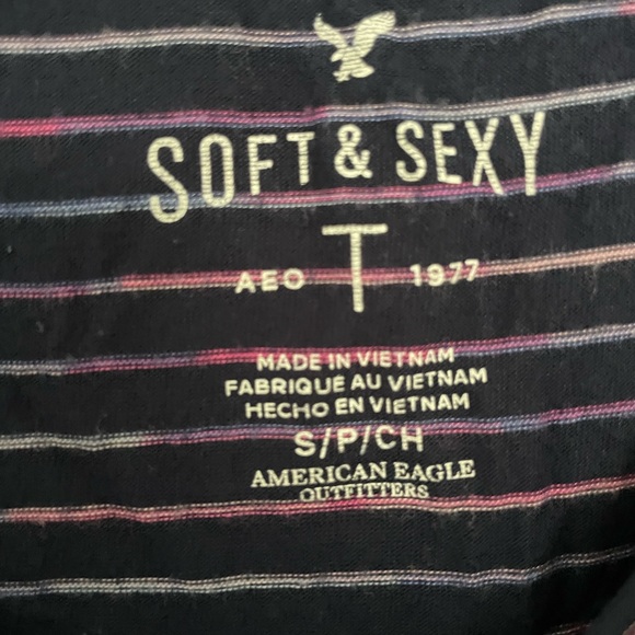 American Eagle Soft & Sexy Tee, Size S - Picture 3 of 3
